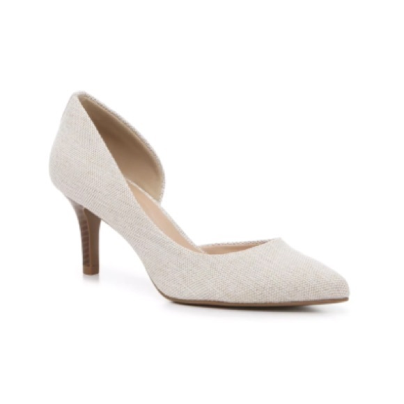 NWOT Kelly & Katie Satela Pump Neutral Beige Fabric - Picture 3 of 3